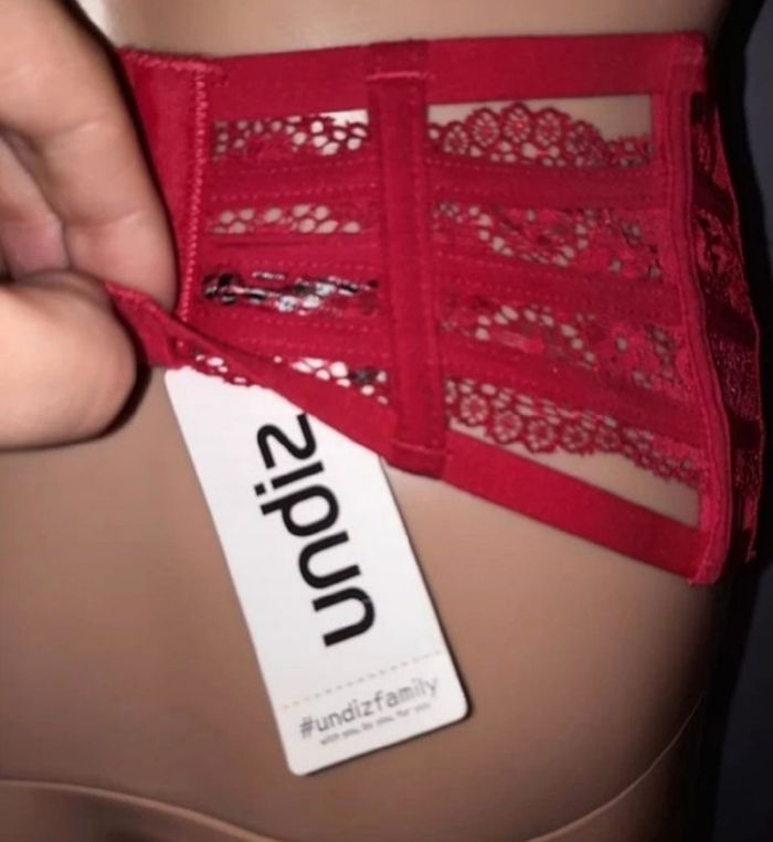 Serre taille undiz taille xs rouge neuf - photo numéro 2