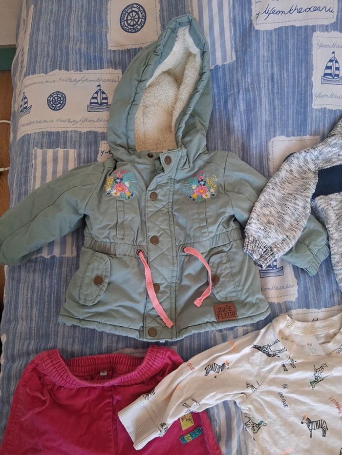 Lot vêtements fille et mixte 9 mois - photo numéro 6