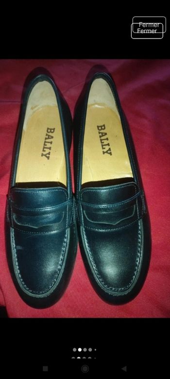 Très belle chaussures neuf ch3