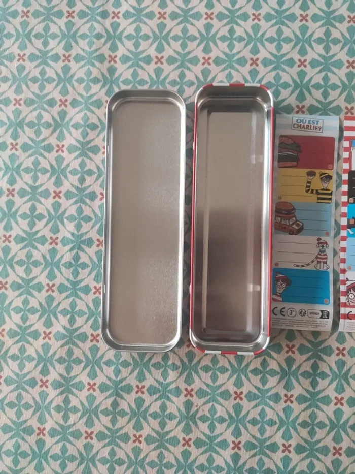 Trousse métal où est Charlie BK - photo numéro 6