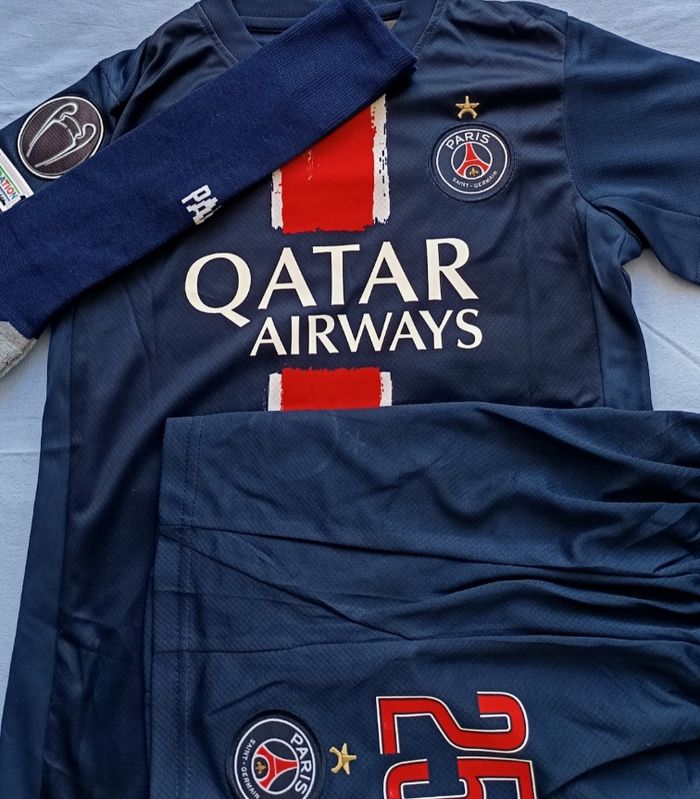 Kit PSG collector taille 12 ans modèle étoile champion d'Europe - photo numéro 5