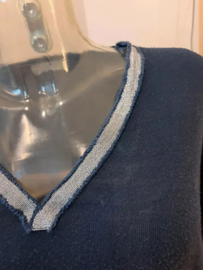 Pull bleu marine - photo numéro 3