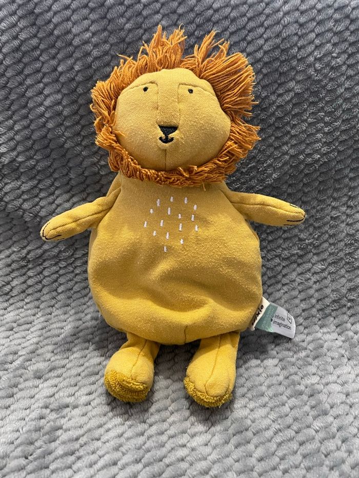 Peluche doudou Mr. Lion Monsieur Lion jaune Trixie