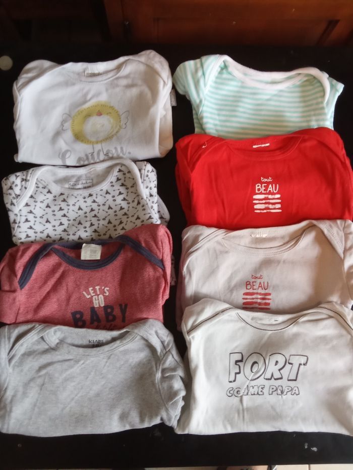 Lot de 8 bodys garçon mi saison été manche courte taille  24 mois, 2 ans