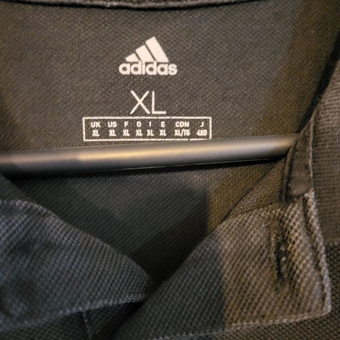 Polo Adidas Brodé  - Taille  XL - photo numéro 3