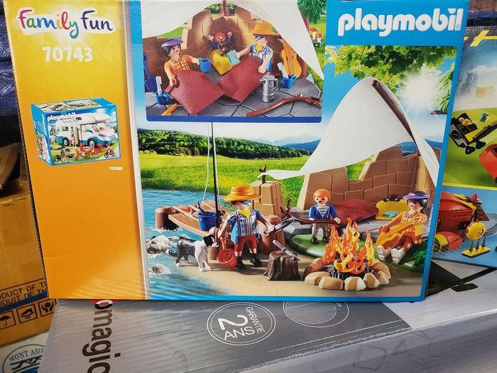 Playmobil 70743 Family Fun - Famille en camping. - photo numéro 2