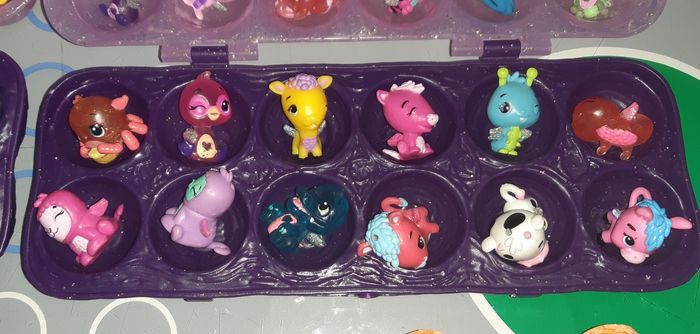 Lot de 57 figurines Hatchimals - photo numéro 3