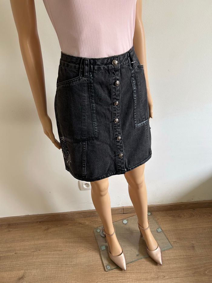 Jupe noire neuve en jean Desigual taille 34 (taille très grand) - photo numéro 2
