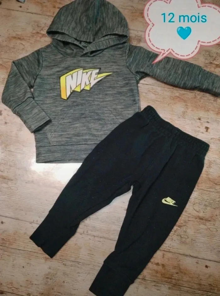 Survêtement coton Nike garçon 12 mois - photo numéro 2