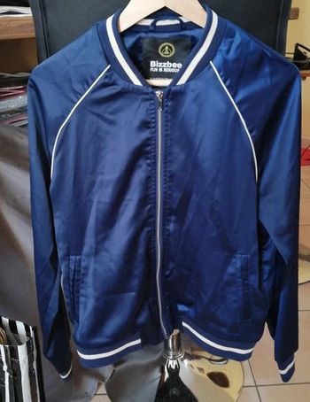 🧥 Blouson taille M Bizzbee
