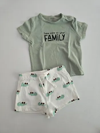 Ensemble short léger
