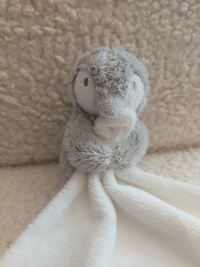 Little white company - doudou  mouchoir pingouin 🐧 - photo numéro 2