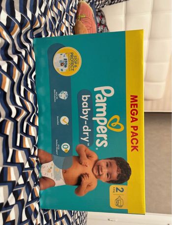 Couche Pampers baby dry taille 2