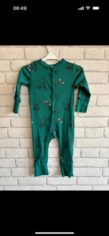 Pyjama sans pied  Kiabi taille 9 mois