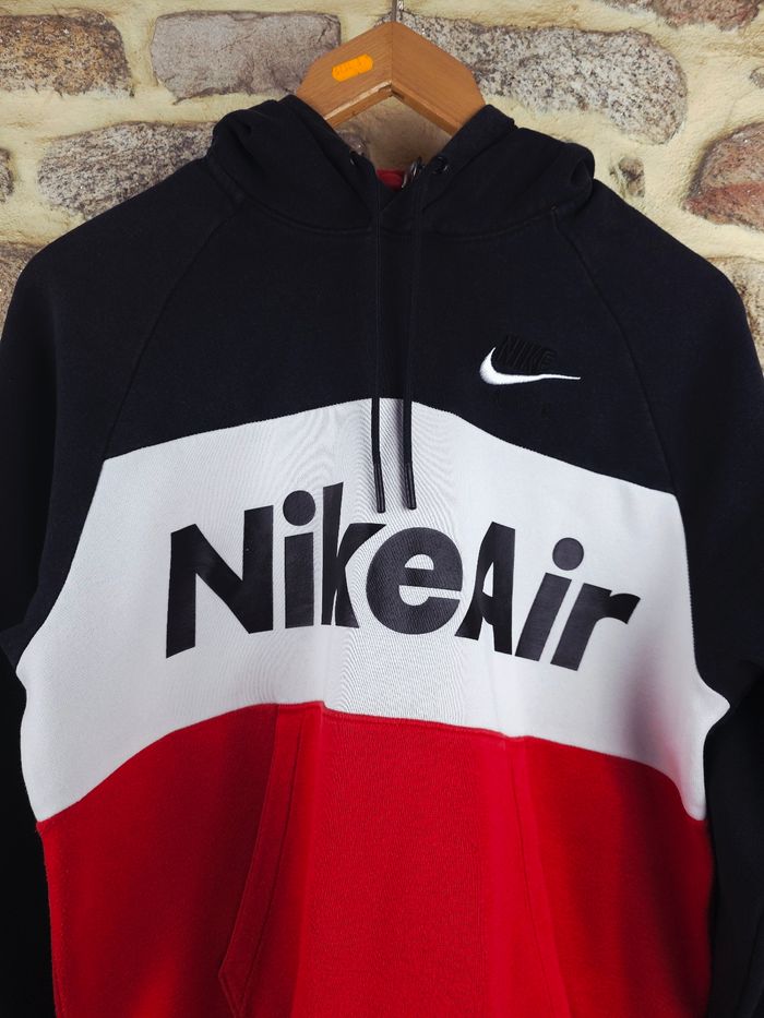 Sweat à capuche noir blanc et rouge Homme/ Ado taille XS marque Nike 🎸 - photo numéro 5