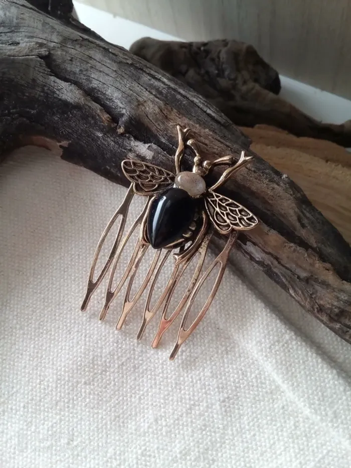 Barrette peigne abeille pierres d'obsidienne et labradorite