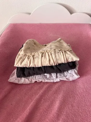Lot de 3 blouses taille 9 mois