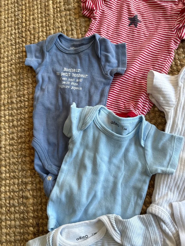 Lot de bodies bébé 3 mois - photo numéro 4
