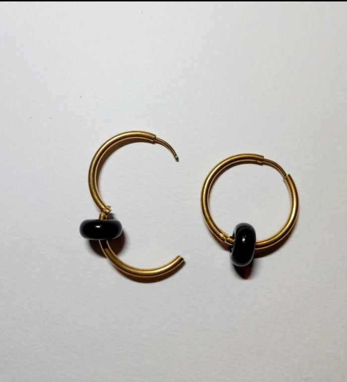 Créoles acier et perle en pierre - photo numéro 2