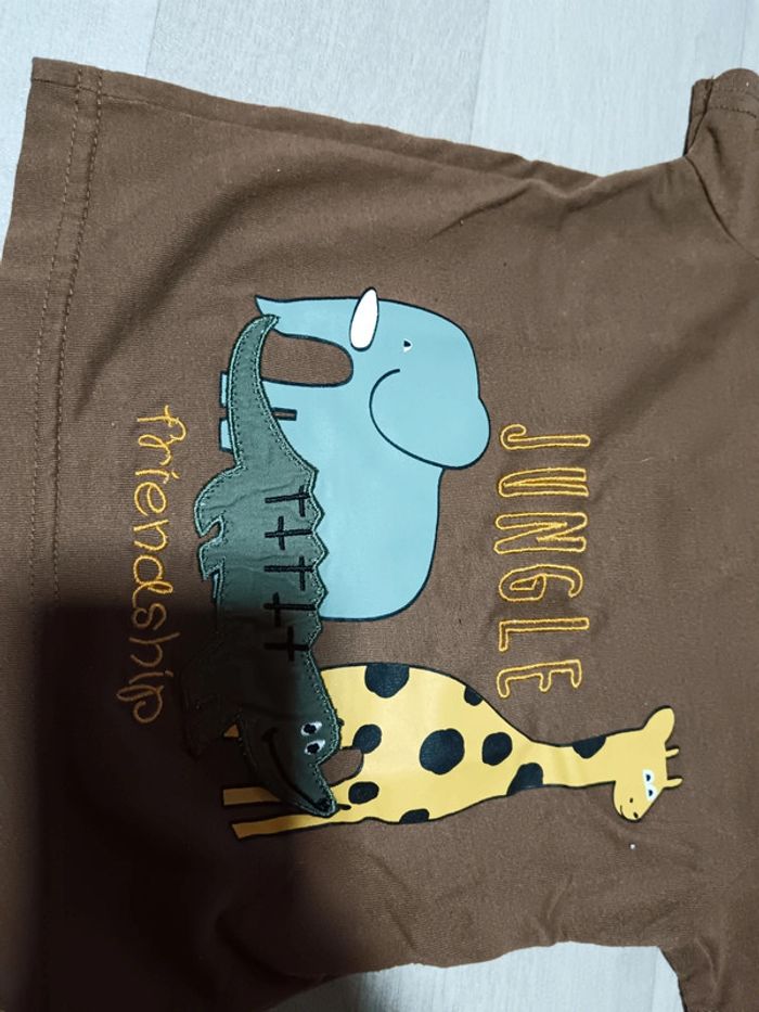 T shirt - photo numéro 2