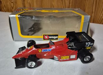 Bburago voiture miniature Ferrari 126 C4 rouge 1/24