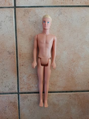 Ken de chez barbie