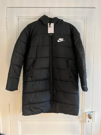 Doudoune longue Nike noire