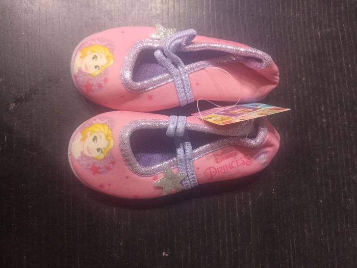Chaussons Disney princesse taille 24