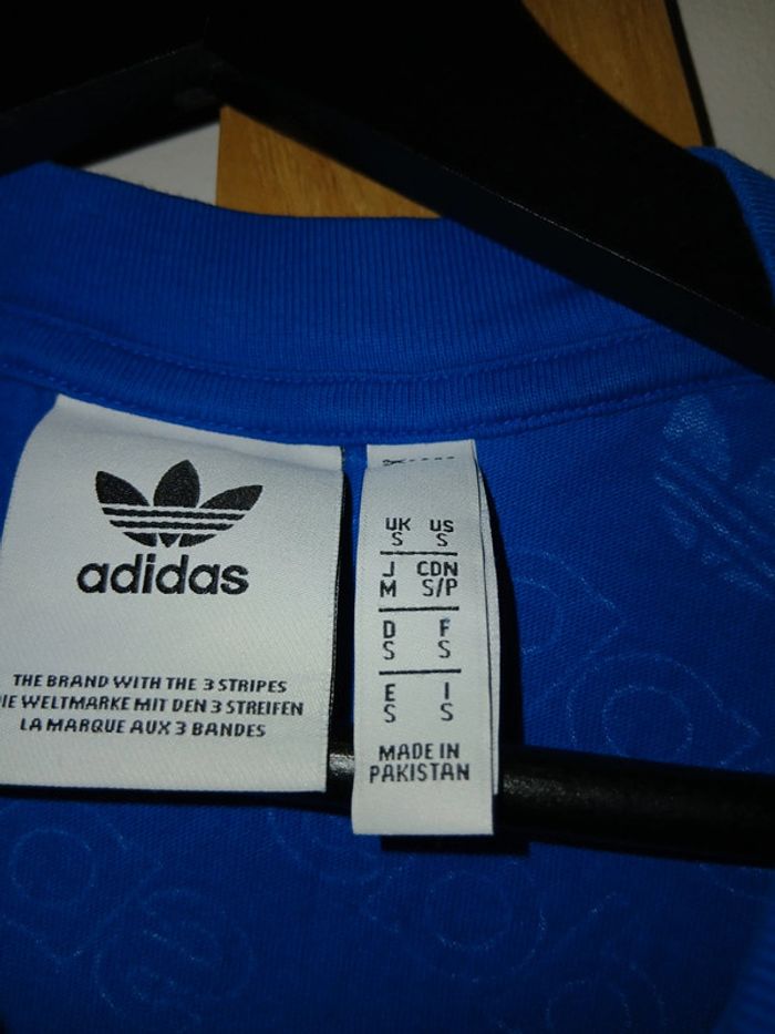 T-shirt adidas taille s - photo numéro 3