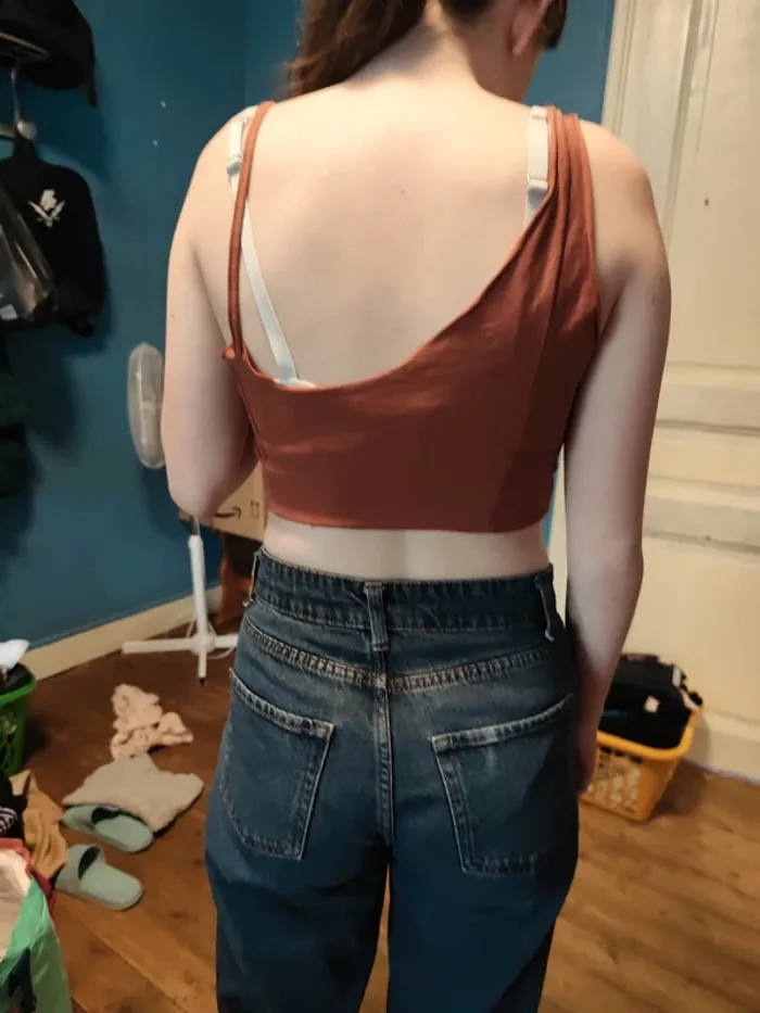 Crop top - photo numéro 2