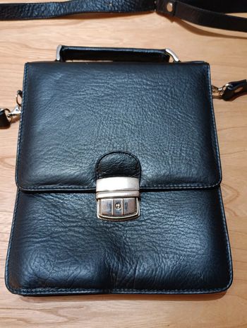 Sacoche bandoulière en cuir noir