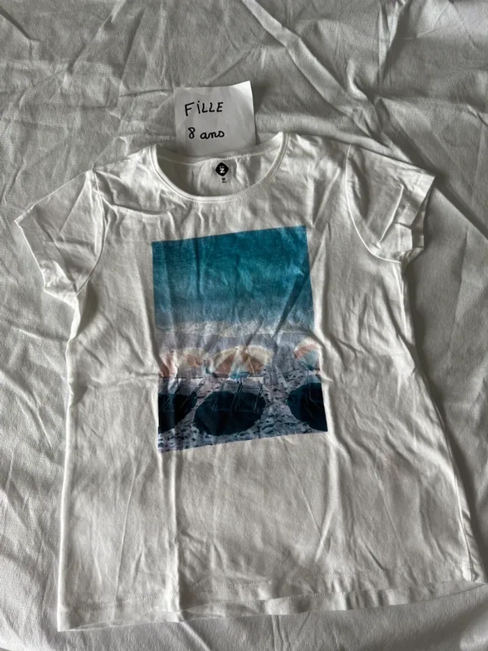 Tee shirt