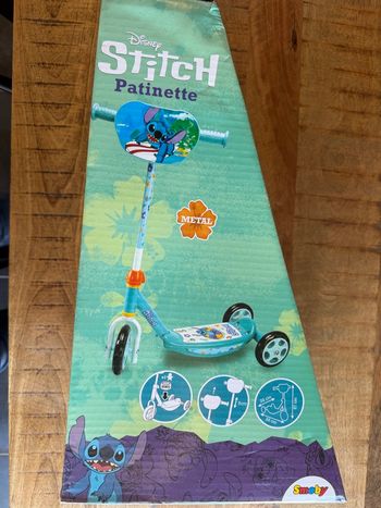 Trottinette 3 roues stitch 