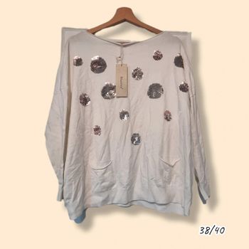 Pull blanc et argenté