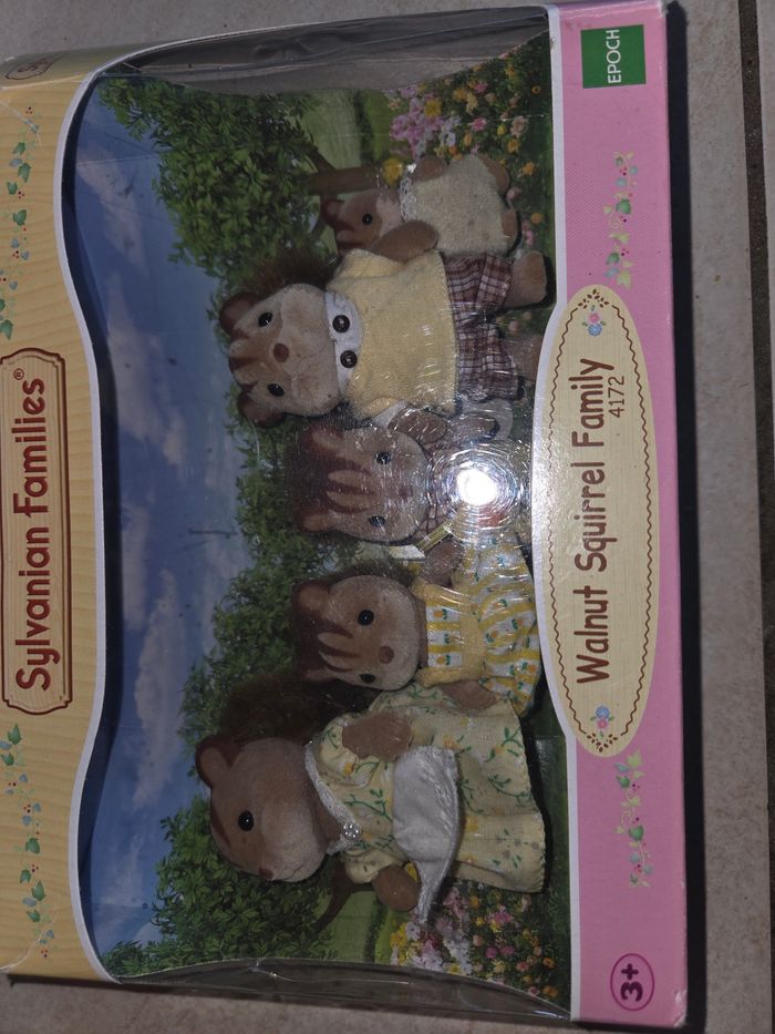 Lots figurines sylvanian families - photo numéro 5