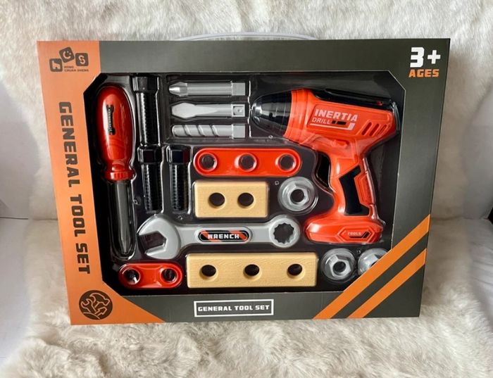 perceuse et outils de bricolage pour enfant