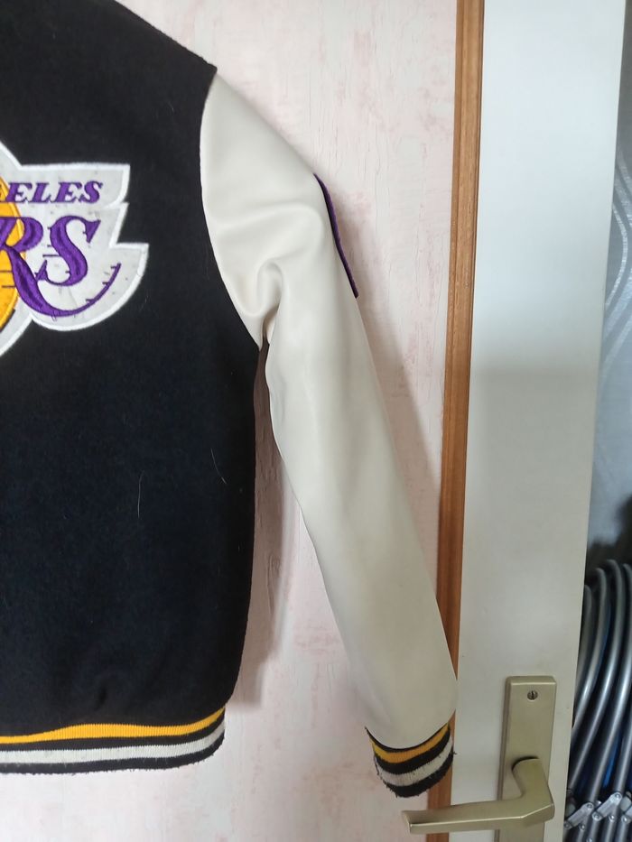 Blouson Lakers Los Angeles NBA taille 8 ans - photo numéro 5