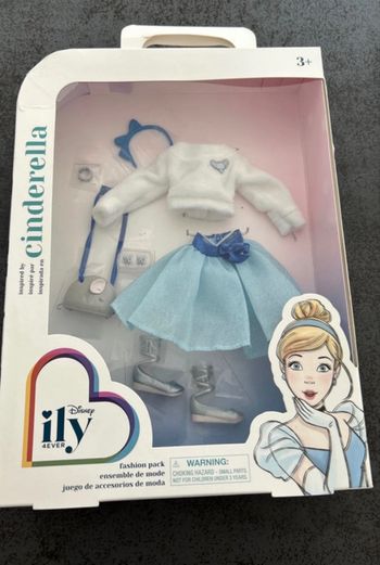 Vêtements poupée ily 4 ever Disney Cendrillon / Cinderella