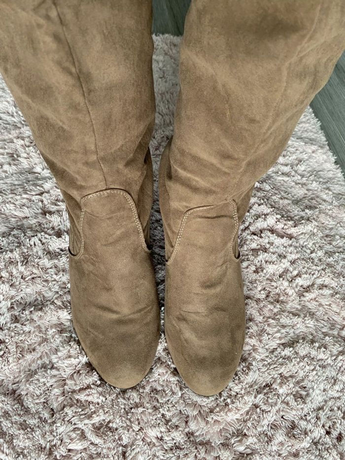 Bottes à talon compensées en daim taille 37 - photo numéro 4