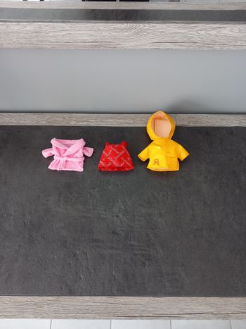 Lot de 3 tenues ensembles vêtements monchhichi état neuf 