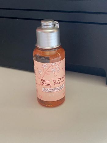 L’Occitane Gel douche bain Mousse douceur Fleur de cerisier
