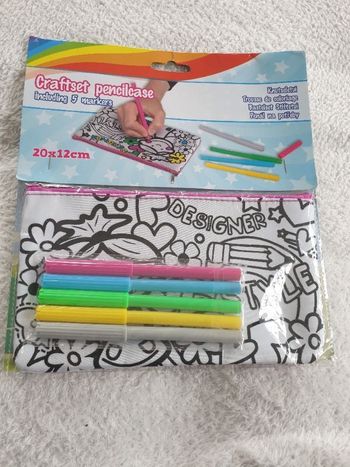 Trousse a colorier neuve