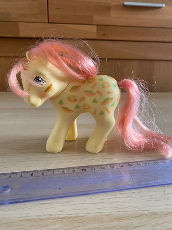 My Little Pony Munchy Year Six Twice as Fancy Ponies Il G1 Pony poney petit