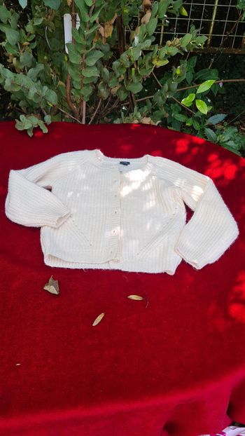 Gilet fille Ecru irisée or  5 ans neuf