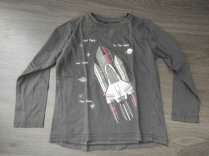 Tee-shirt manches longues garçon 8 ans