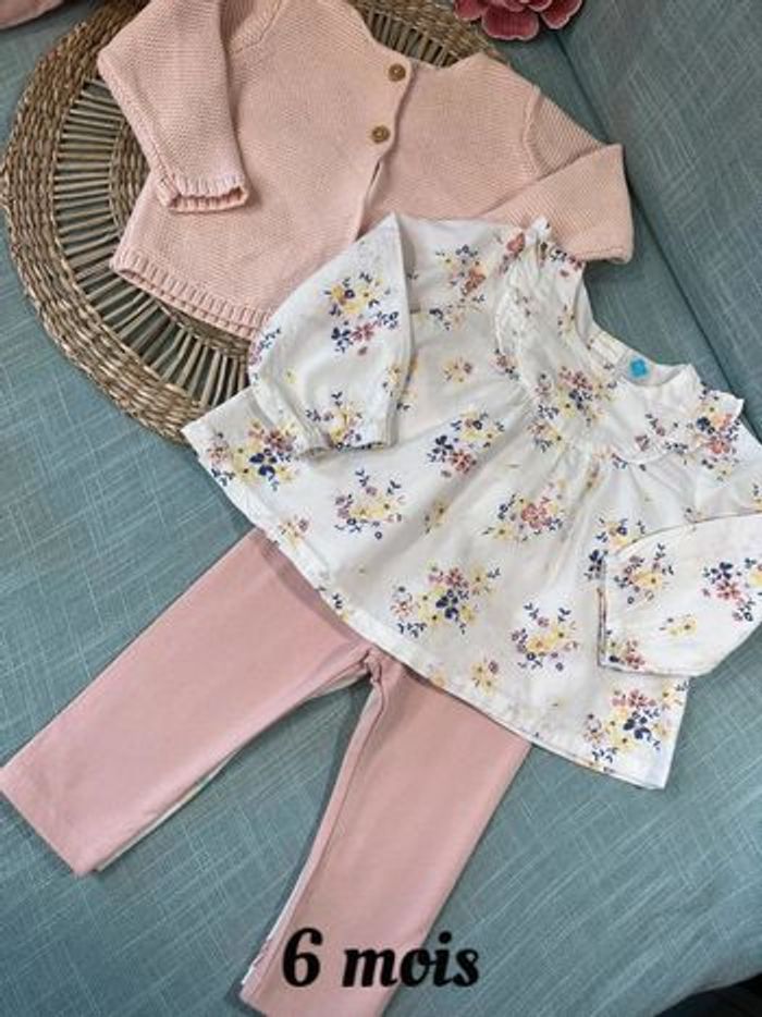 Lot de 2 ensembles taille 6 mois - photo numéro 2