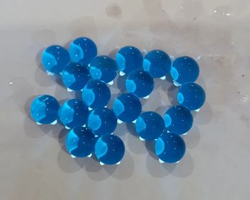 perles d'eau coloris bleu decoration vase