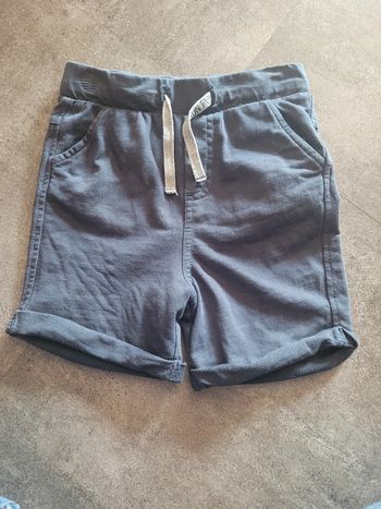 Short taille 18 mois
