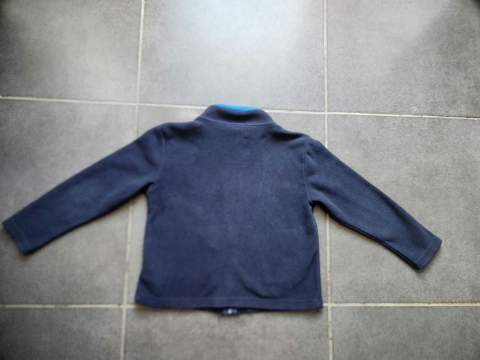Veste polaire taille 4 ans - photo numéro 3