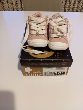 Chaussures Lulu castagnette pointure 18